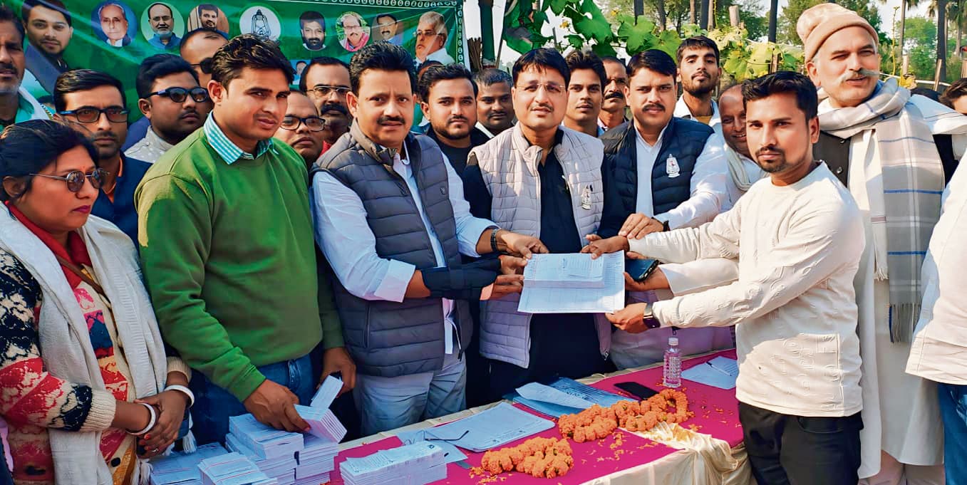 Gopalganj News : समाज के हर तबके के लोगों को सदस्य बनायेगा राजद : दिलीप