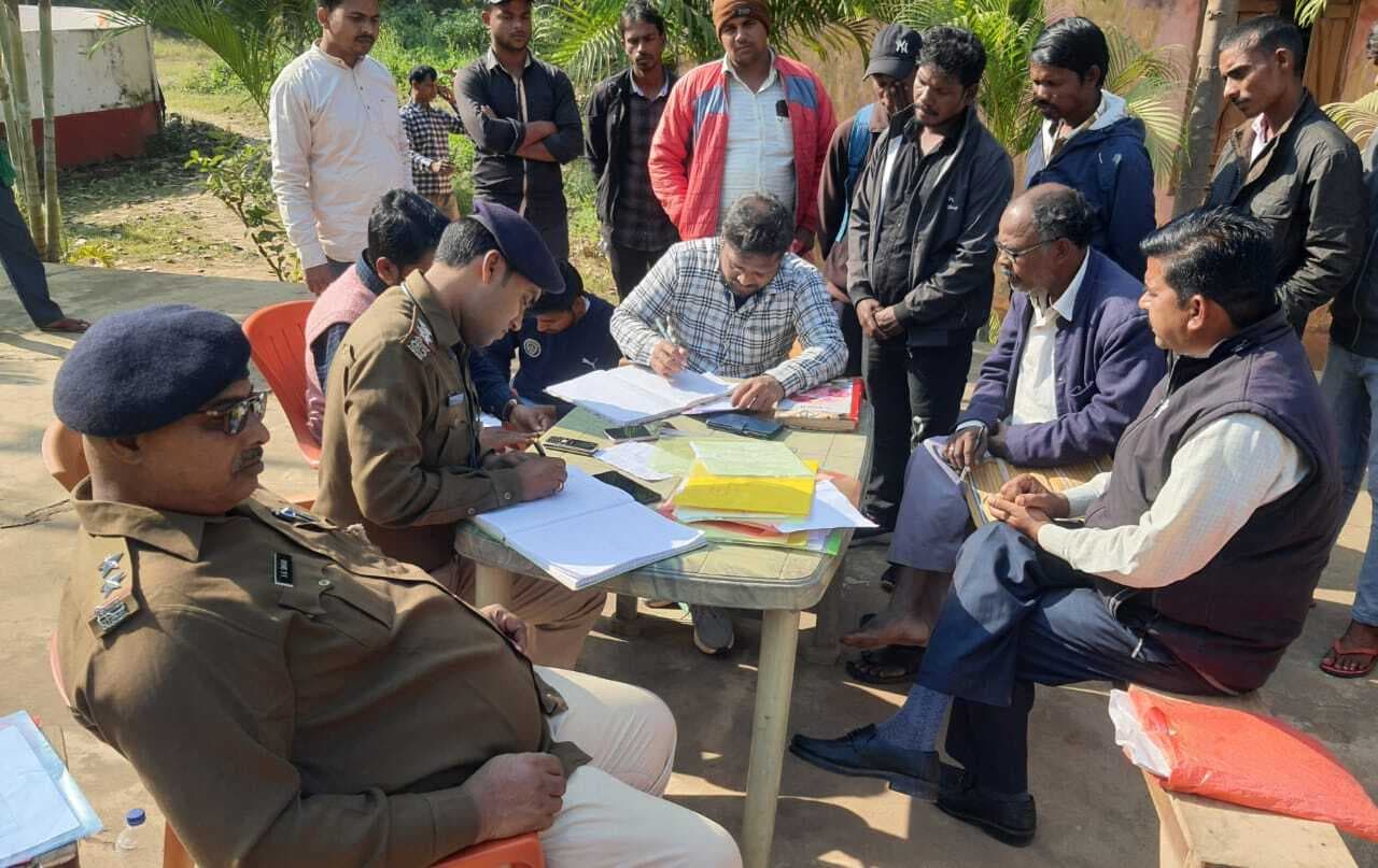 कटोरिया व जयपुर थाना कैंपस में जनता दरबार का हुआ आयोजन