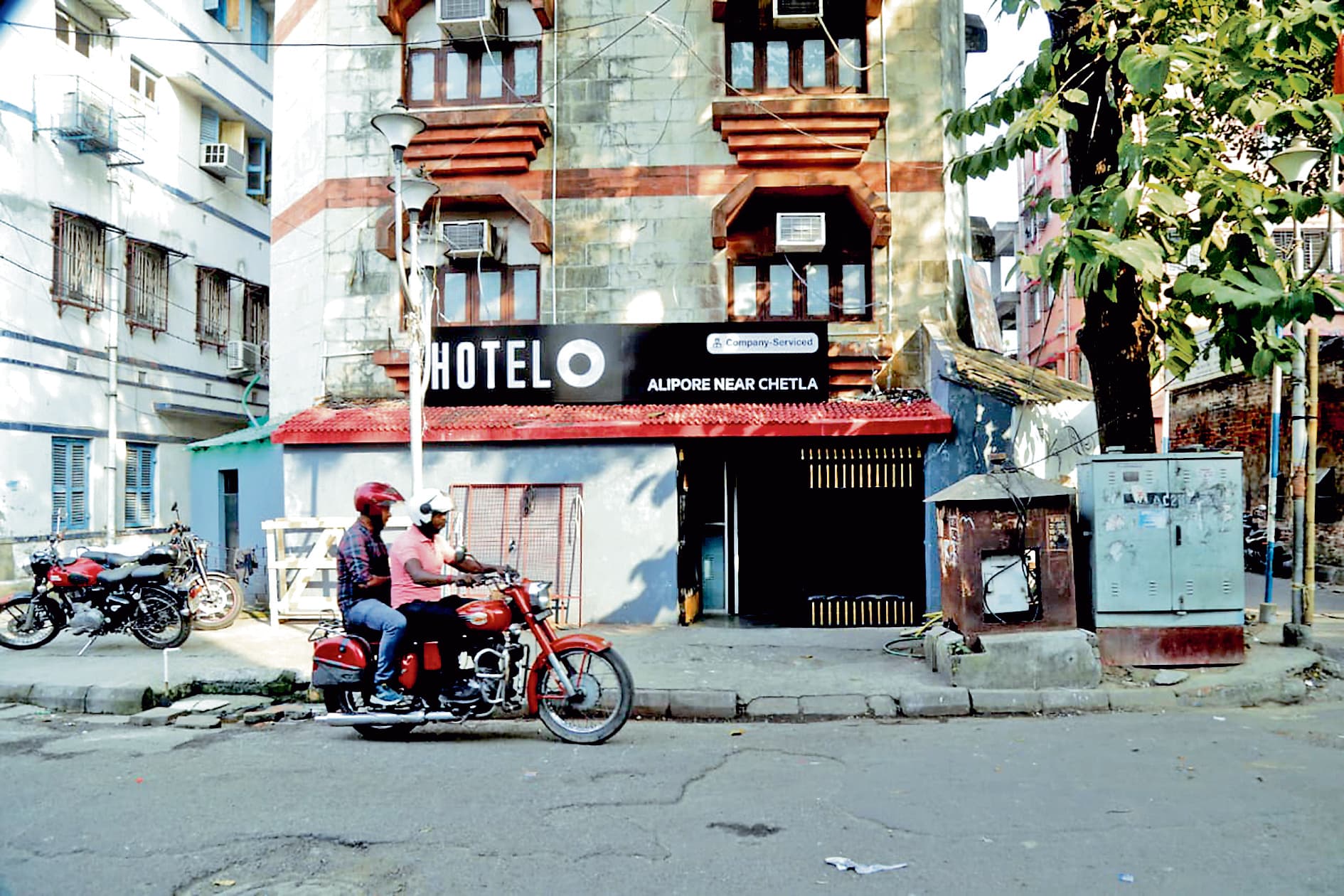 होटल से मिली महिला बैंककर्मी की लाश