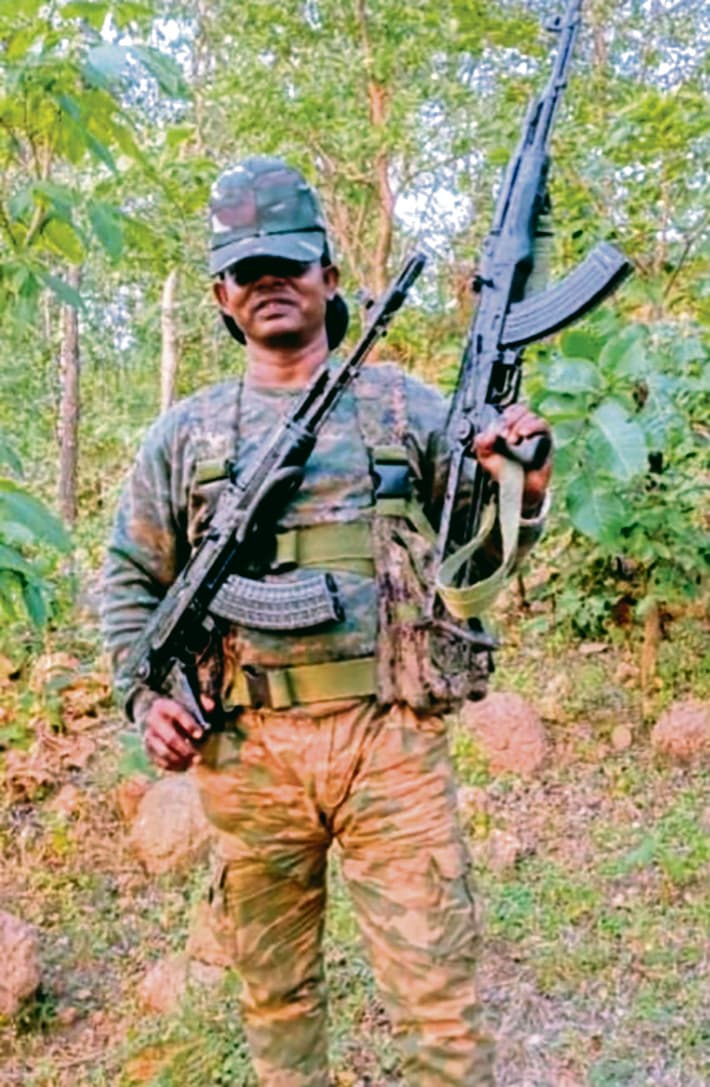 Garhwa District Court News : हत्या के आरोपी पूर्व नक्सली को आजीवन कारावास की सजा सुनायी गयी