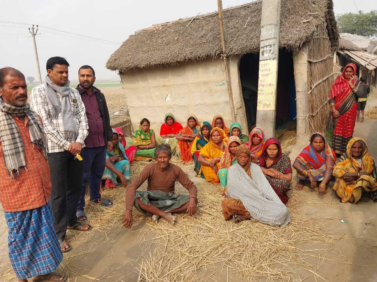 शव पहुंचते ही परिजनों में मचा कोहराम, पीड़ित परिवार ने ससुराल पक्ष के पांच लोगों पर दर्ज कराया केस