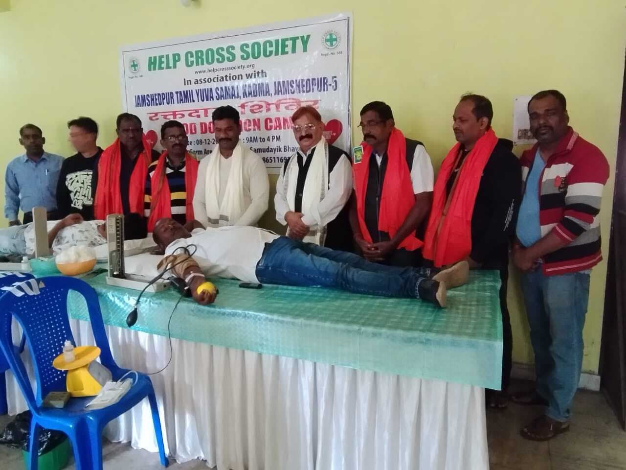 Jamshedpur News : शिविर में 53 लोगों ने किया रक्तदान