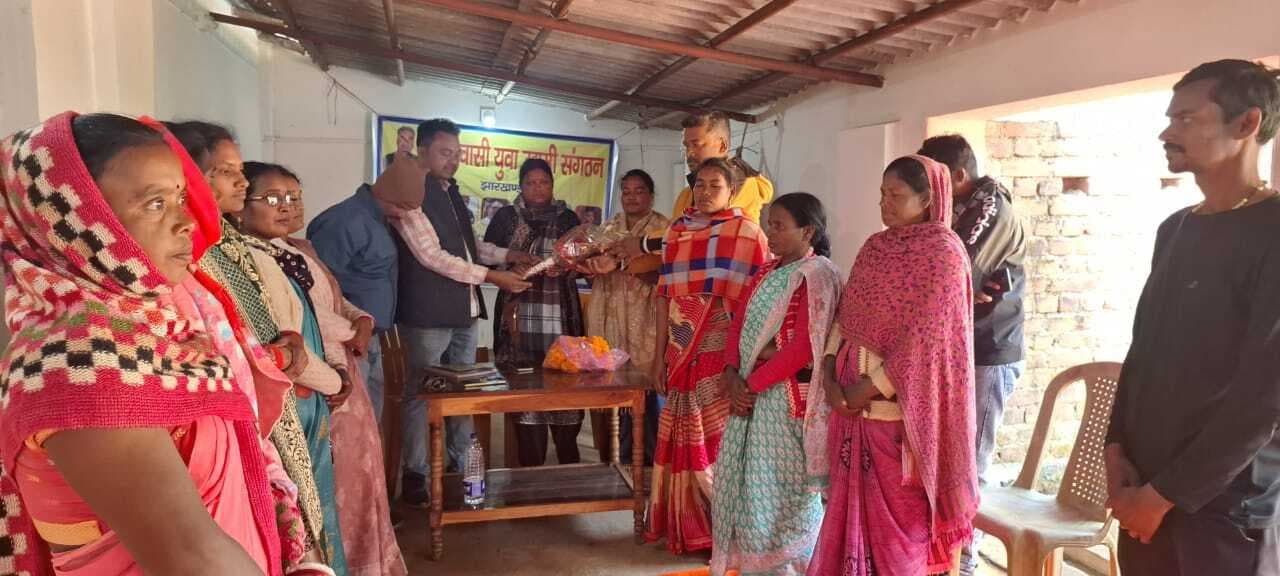 आदिवासी युवाओं को उद्यमिता के लिए प्रेरित करेगी संस्था: बाबूराम