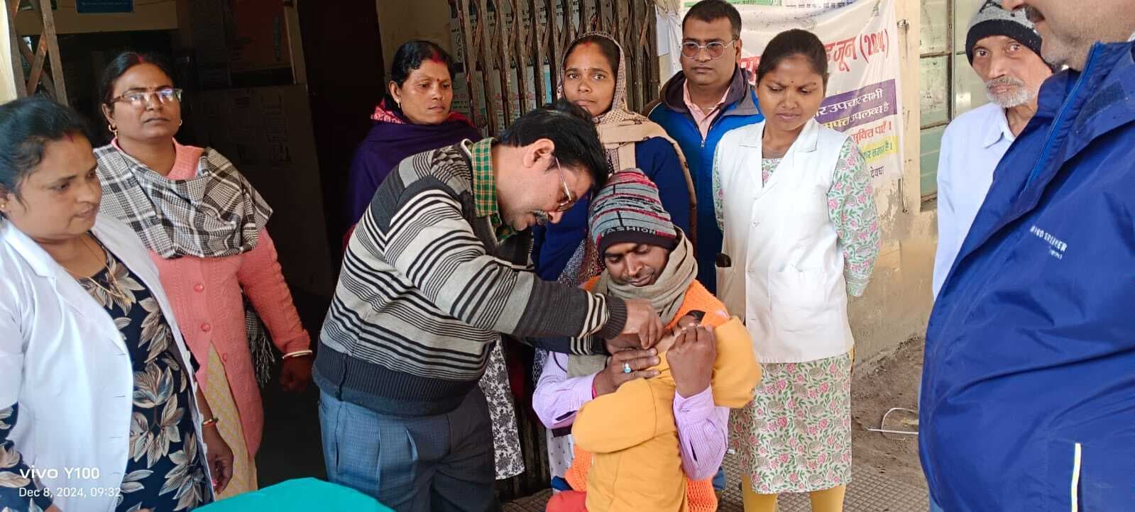 करौं के विभिन्न केंद्रों पर बच्चों को दी गयी पोलियो की खुराक