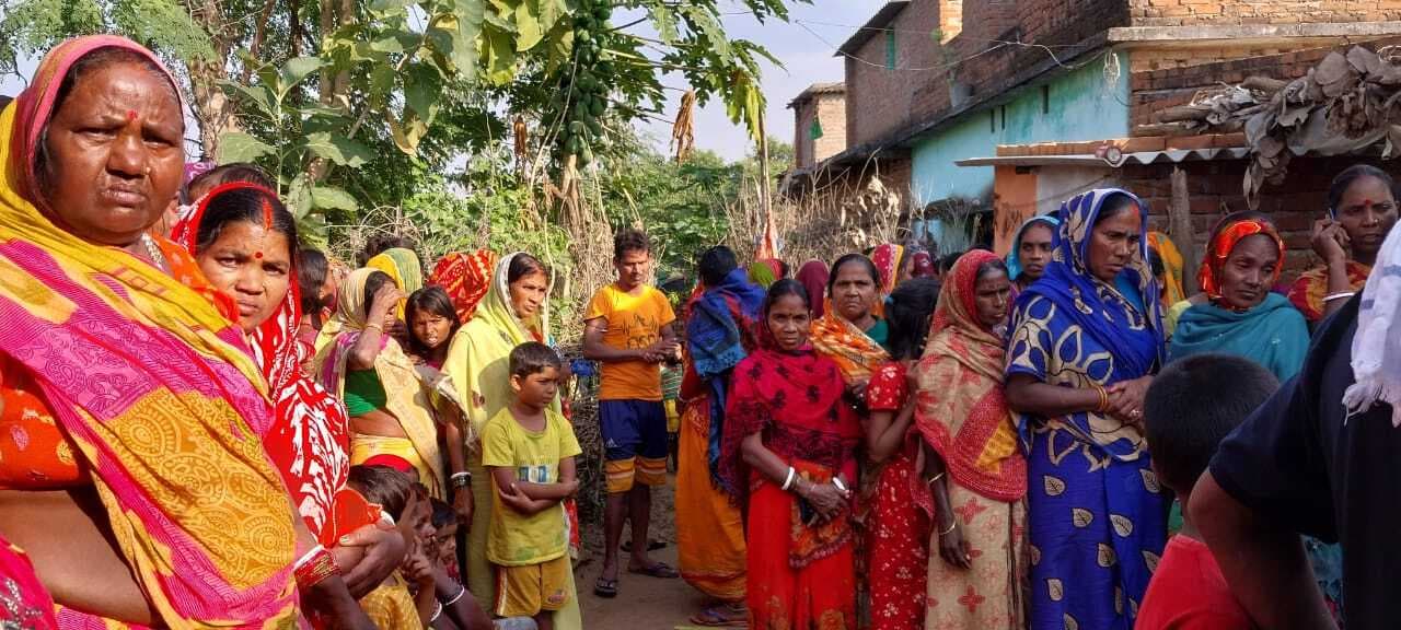 कटे तार में टेप लगाने के दौरान लगा करेंट, बीए के छात्र की हुई मौत