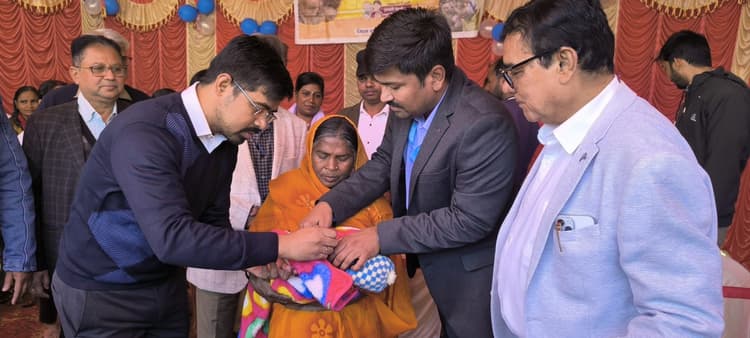 Giridih News :जिले में 411352 बच्चों को दी गयी पोलियो की खुराक