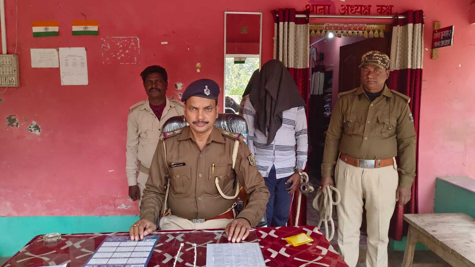 Katihar news : सालमारी डकैती कांड का मुख्य आरोपित गिरफ्तार