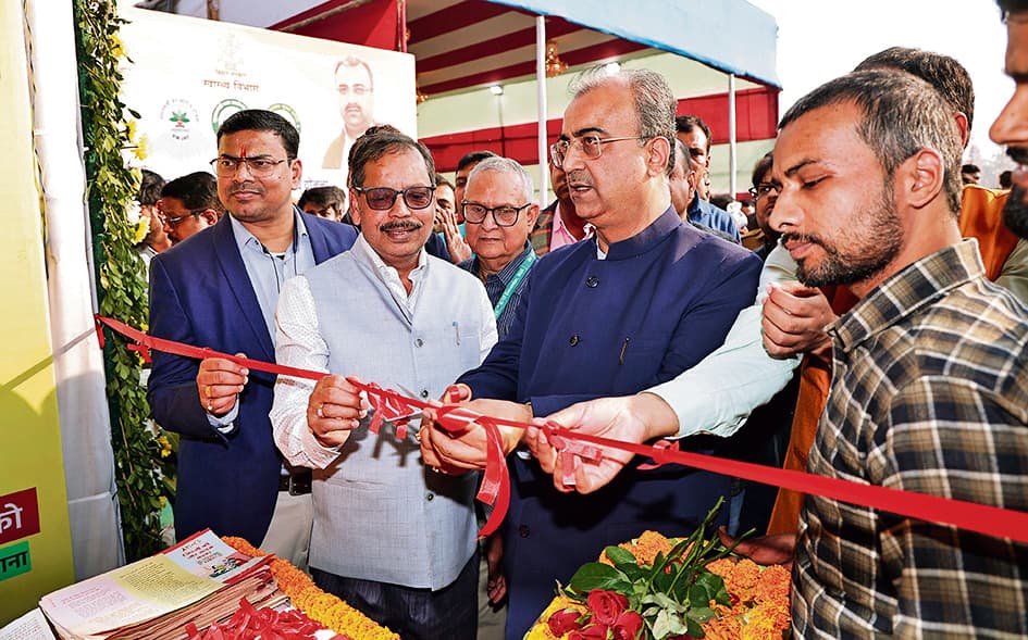 1.55 करोड़ परिवारों का आयुष्मान कार्ड बन चुका