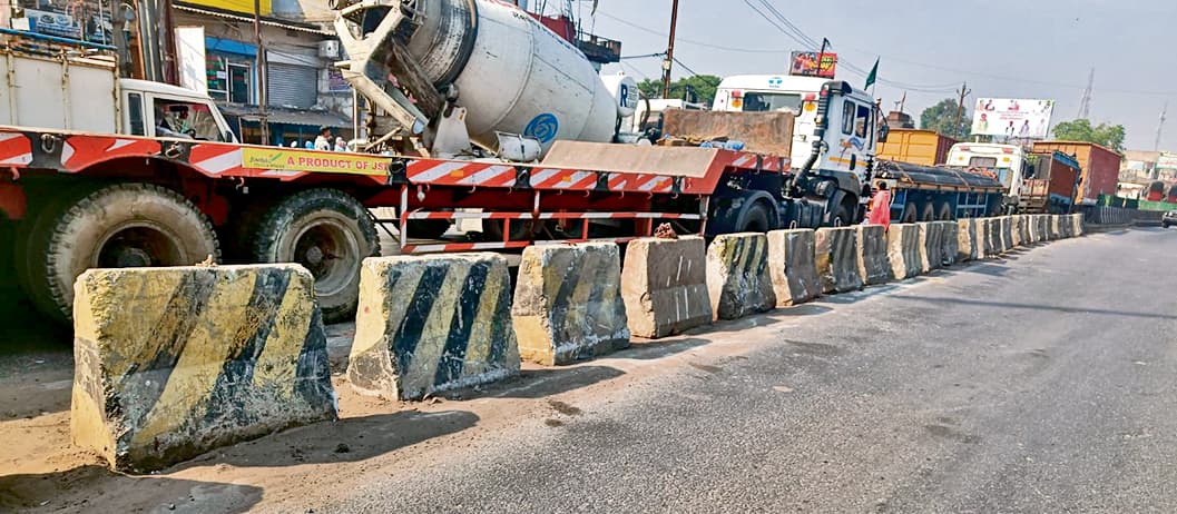 Dhanbad News : सुभाष चौक कट पुन: बंद, जाम से कराहते जीटी रोड को मिली राहत