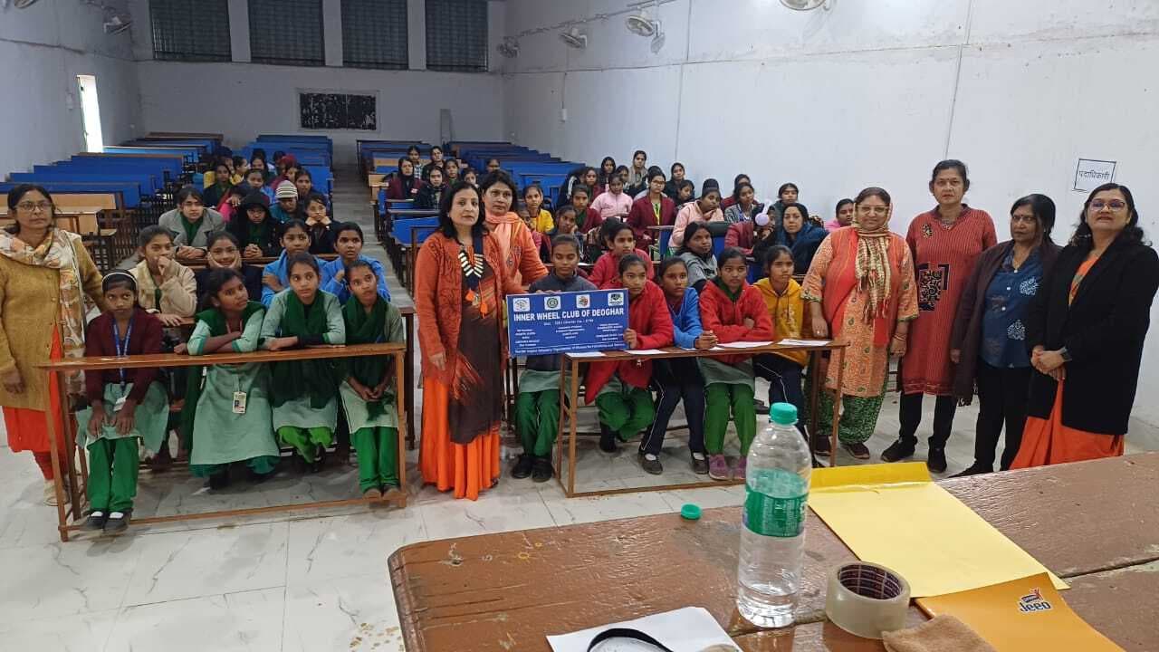 Deoghar News : महिला हिंसा पर चलाया ऑरेंज द वर्ल्ड कैंपेन