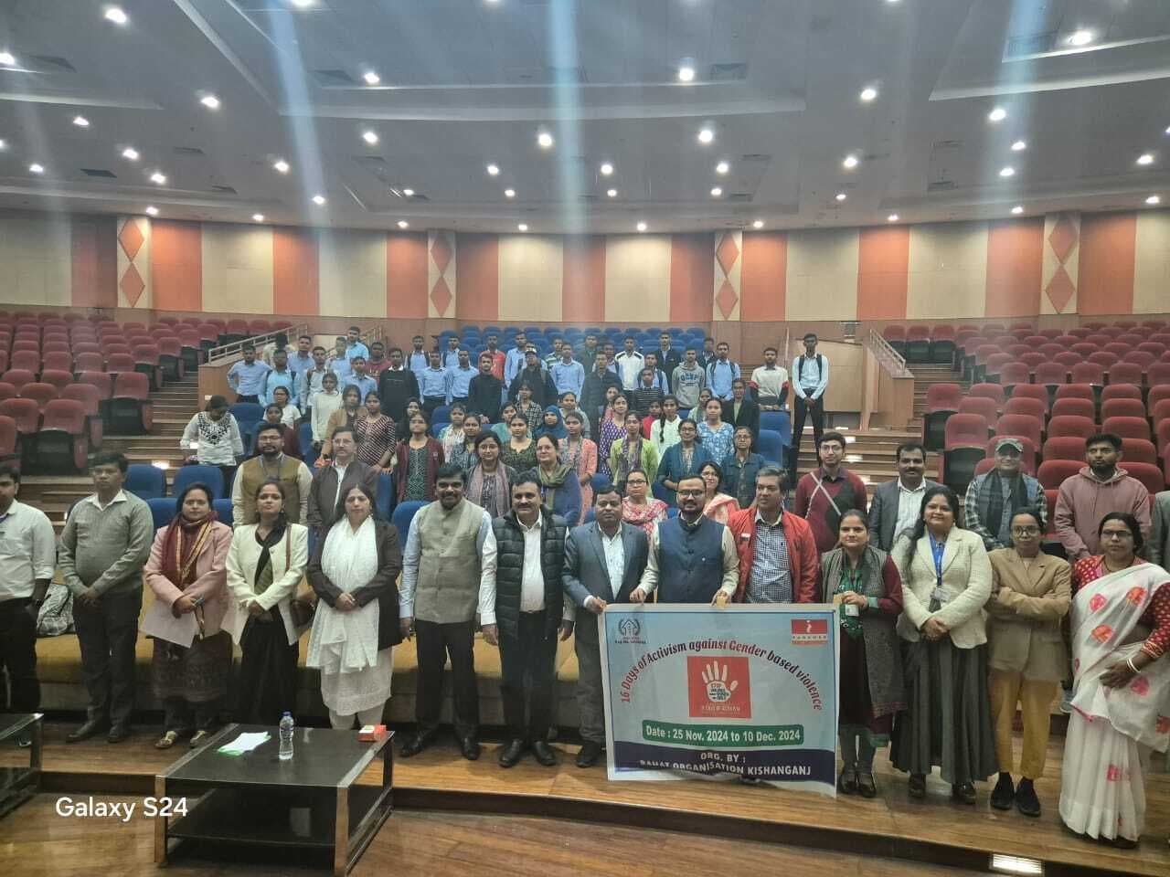 सेमिनार में यौन उत्पीड़न व कानून के बारे में दी जानकारी