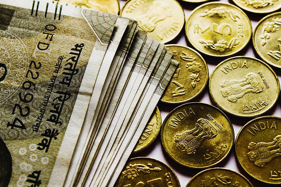 राज्य सरकार के खजाने पर दबाव नहीं