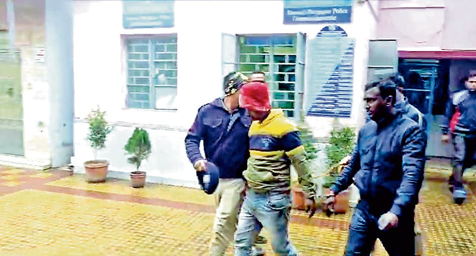 25 किलो गांजे के साथ दो गिरफ्तार, जांच में जुटी पुलिस