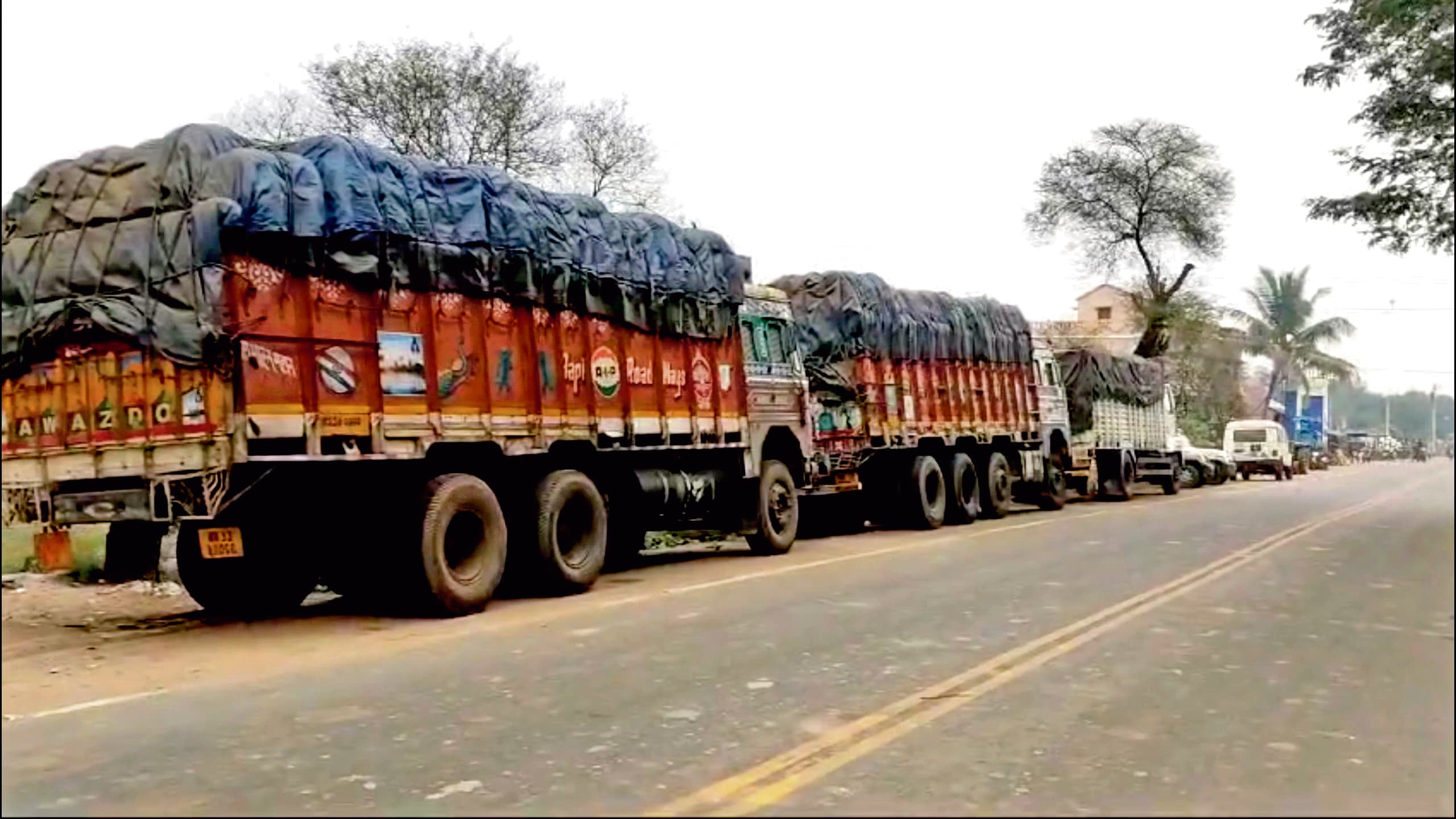 आलू तस्करी के आरोप में सात गिरफ्तार