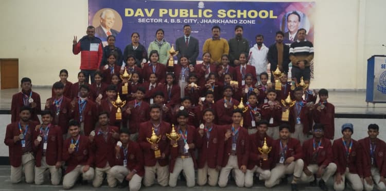 Bokaro News : डीएवी सेक्टर चार के खिलाड़ियों ने जीते 66 पदक
