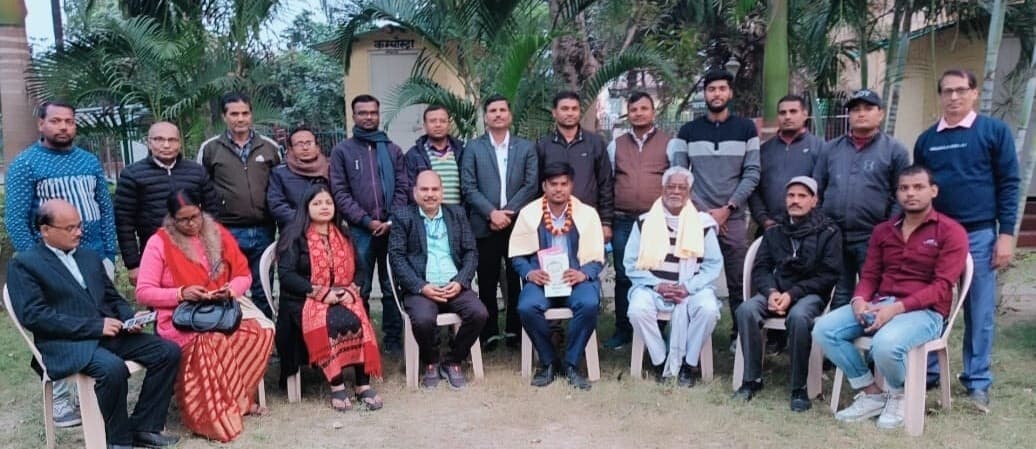 Sitamadhi News : बीपीएससी टॉपर उज्ज्वल कुमार उपकार को किया सम्मानित