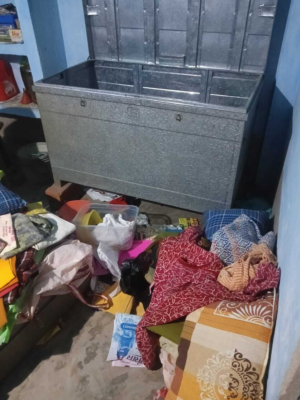 बंद घर से पांच लाख रुपये की संपत्ति चोरी