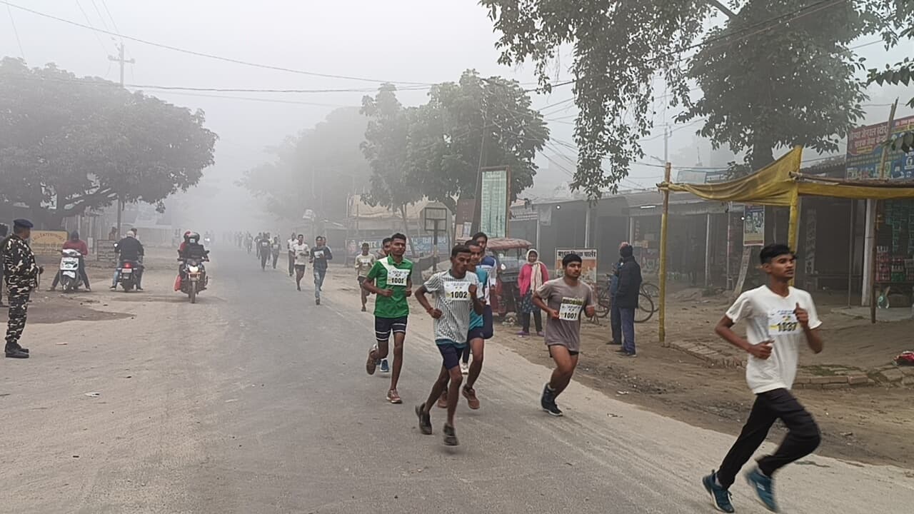 मैराथन में आठ युवती सहित 94 धावकों ने लिया हिस्सा