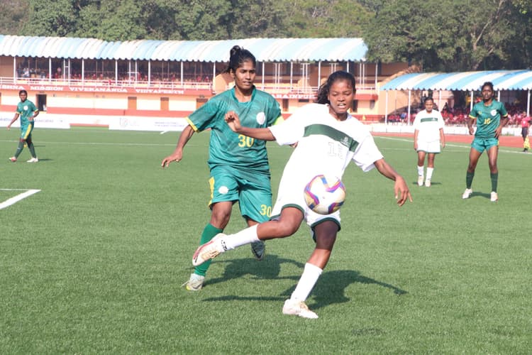 Football : अमीषा की हैट्रिक से झारखंड ने तमिलनाडु को 3-0 से हराया