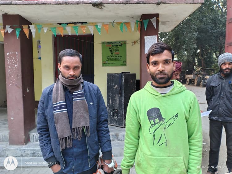 21.6 लीटर शराब के साथ दो तस्कर गिरफ्तार, दो बाइक भी जब्त