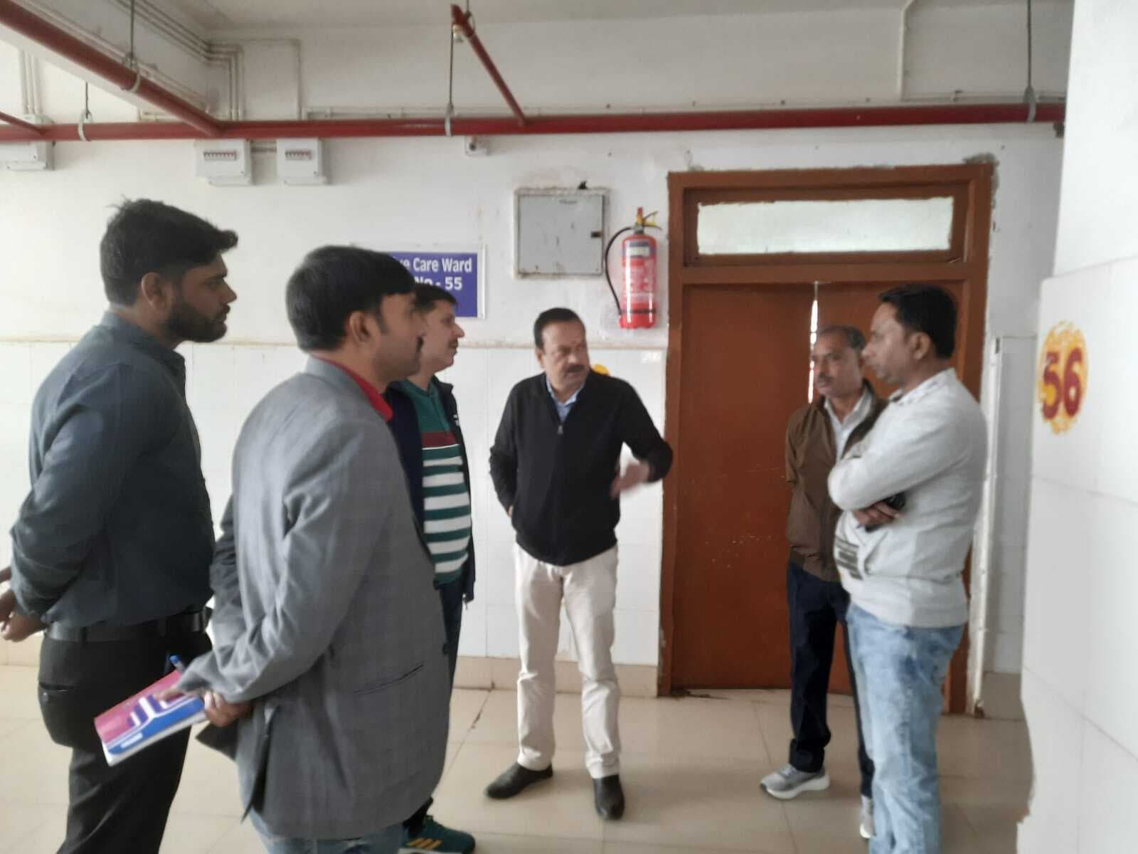 Deoghar News : ड्यूटी में लापरवाही नहीं चलेगी, शिकायत मिलने पर सीधे कार्रवाई : डीएस