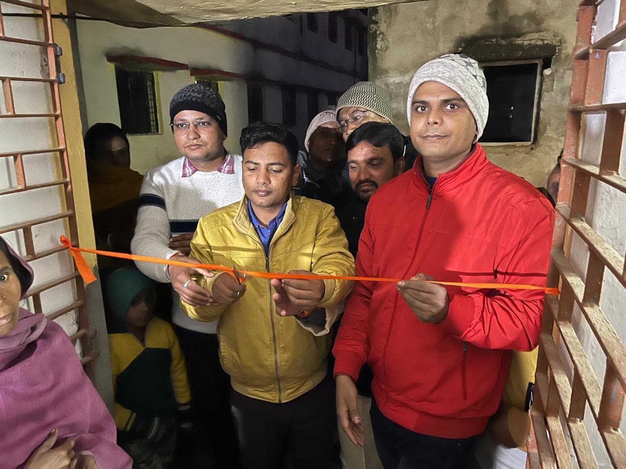 बीडीओ ने महादेवपुर गांव में नाइट ब्लड सर्वे कैंप का किया उदघाटन