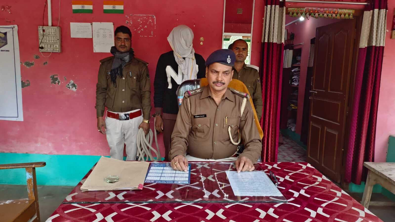 Katihar news : सालमारी डकैती कांड का अप्राथमिक आरोपित गिरफ्तार