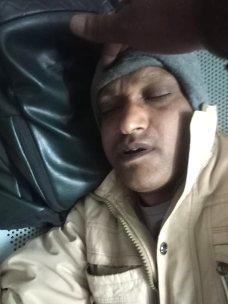 Dhanbad News : नशाखुरानी का शिकार व्यक्ति बाघमारा सीएचसी पहुंचा