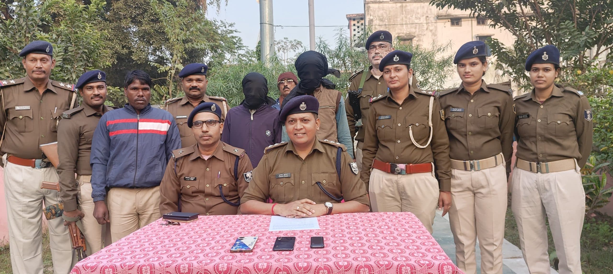 सेल्समैन से बाइक लूट में दो गिरफ्तार, बाइक बरामद