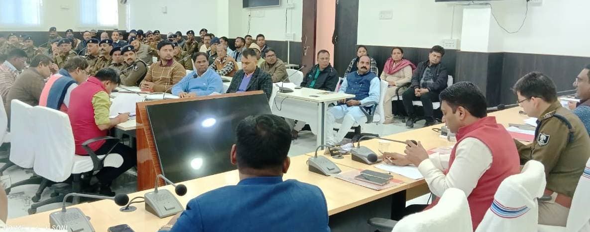 अत्यंत ही संवेदनशील है बीपीएससी परीक्षा, कदाचारमुक्त संपन्न कराना जिला प्रशासन की जिम्मेदारी : डीएम