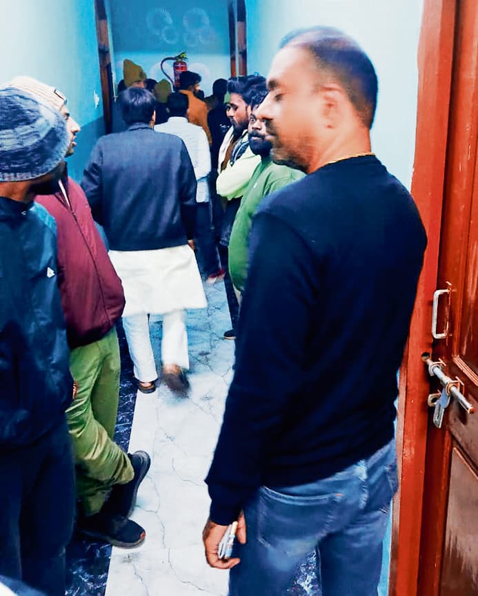 Buxar News: गैर मजहब दूल्हे से विवाह होने की शंका पर चला हाई वोल्टेज ड्रामा