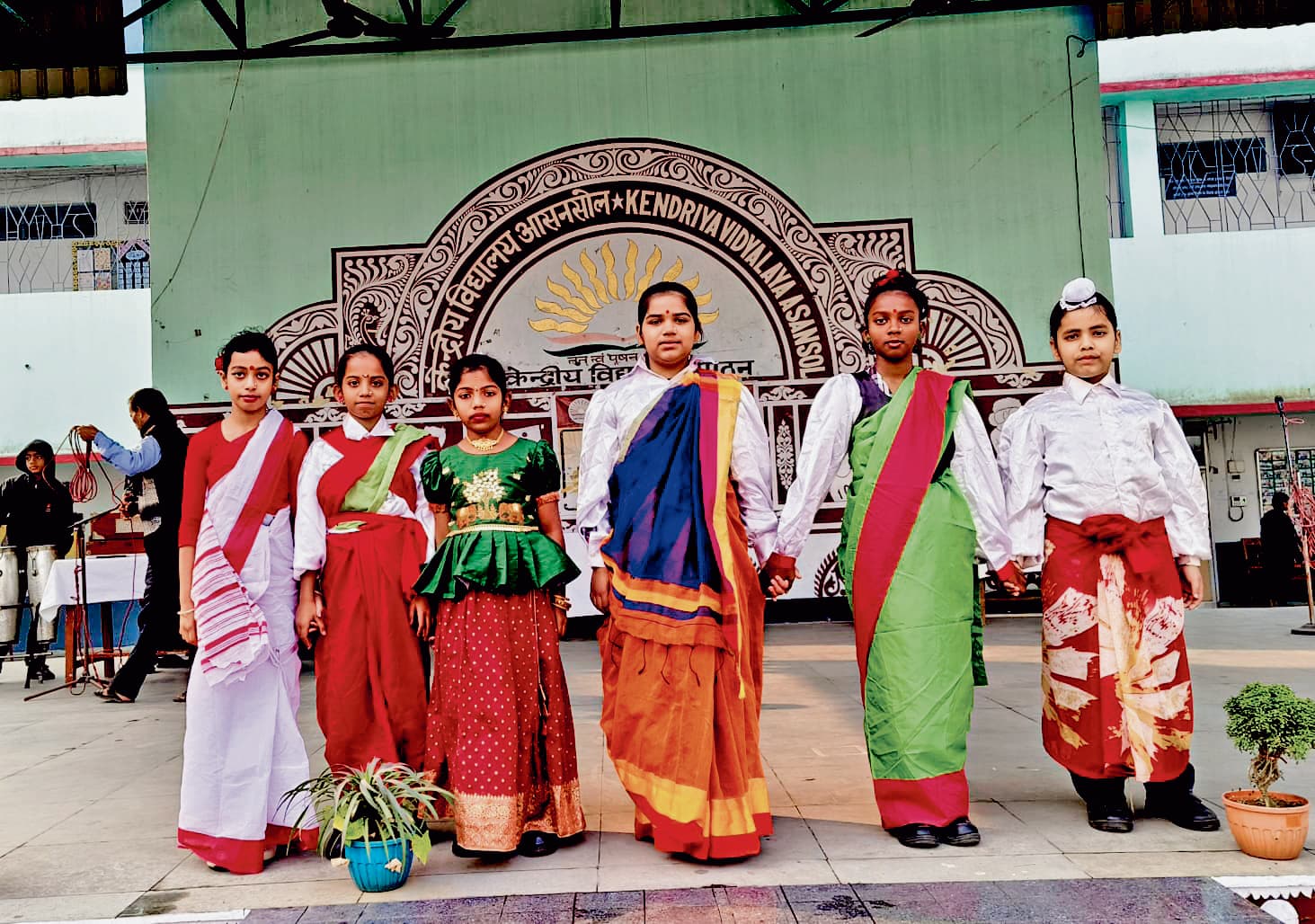 पीएम श्री केवि में मनायी गयी सुब्रमण्यम भारती की जयंती