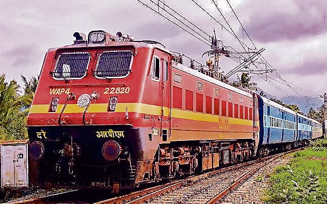 Gaya News : गया-आनंद स्पेशल ट्रेन के परिचालन में की गयी कमी