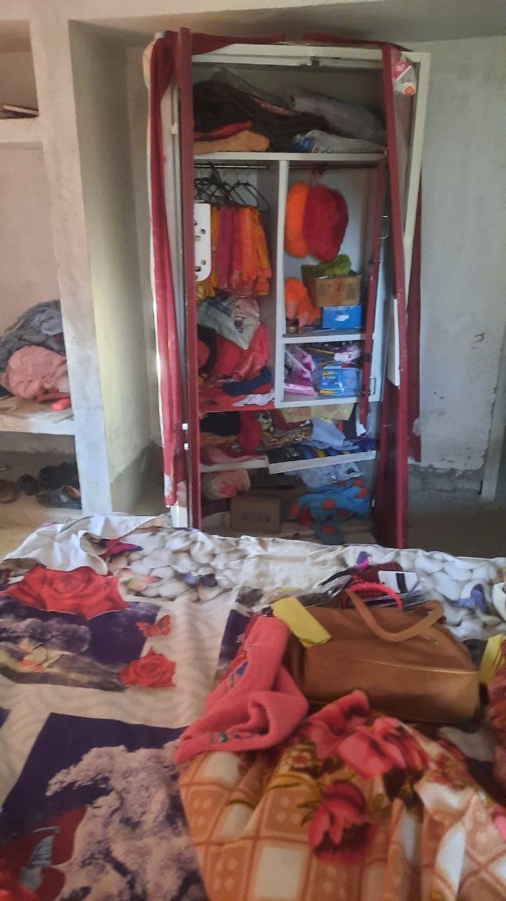 चकसलेम में बंद घर का ताला तोड़कर दिया चोरी की घटना को अंजाम