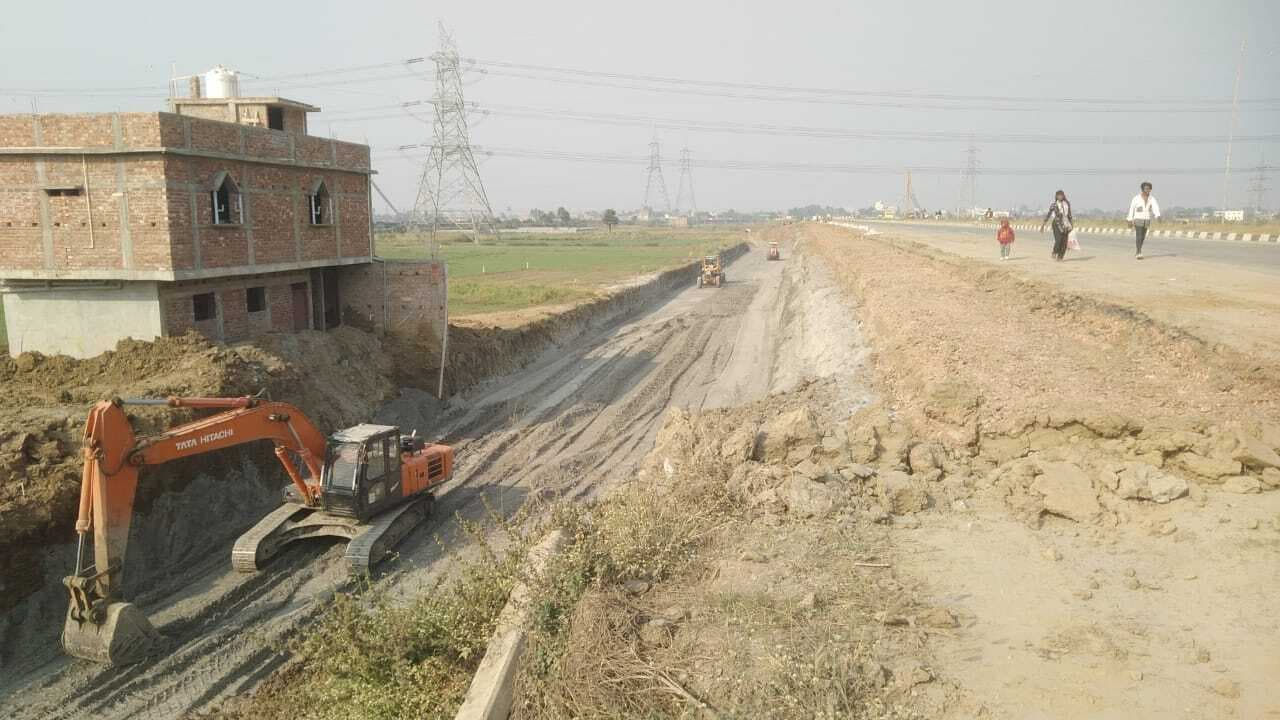 डुमरी में एनएच 22 व एसएच 78 को जोड़ने वाले जंक्शन का काम रुकवाया