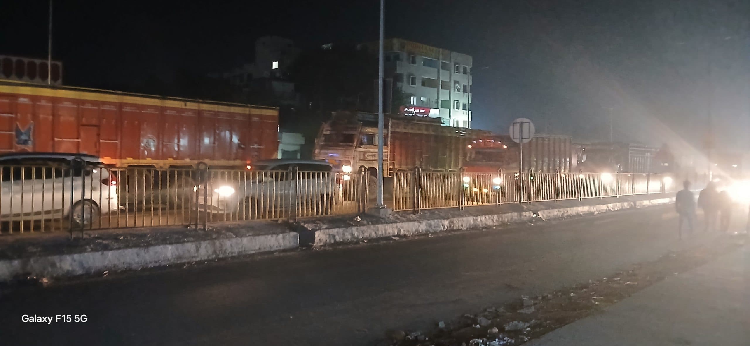 Dhanbad News: जीटी रोड से हटा अतिक्रमण, सर्विस लेन का काम शुरू