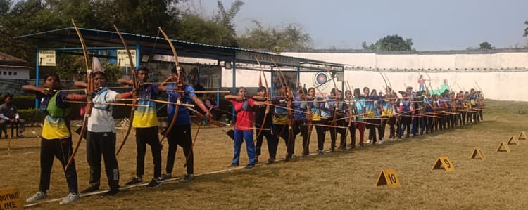 Bokaro News : जिला स्तरीय सब जूनियर तीरंदाजी चयन प्रतियोगिता में 16 तीरंदाजों का चयन