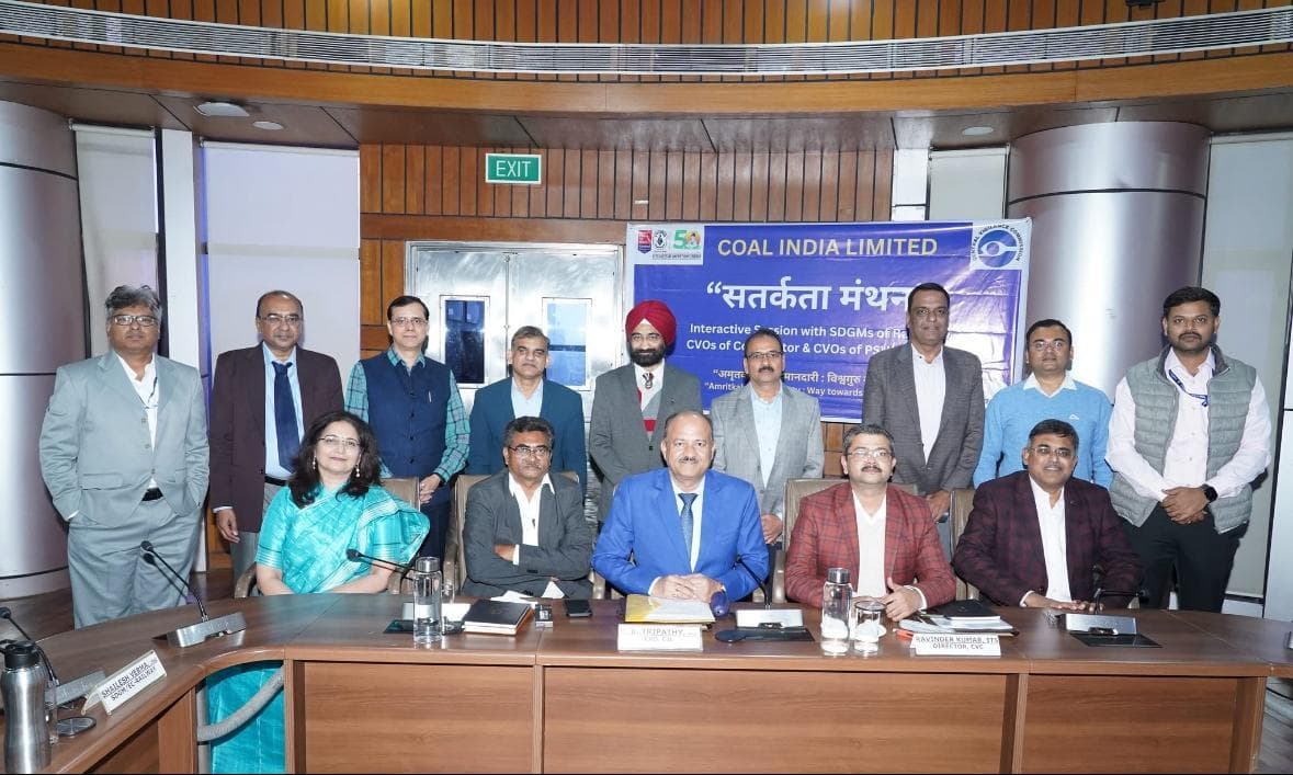 Dhanbad News: नैतिक आचरण, पारदर्शिता व समर्पण से प्रगति करेगी कोल इंडिया : चेयरमैन