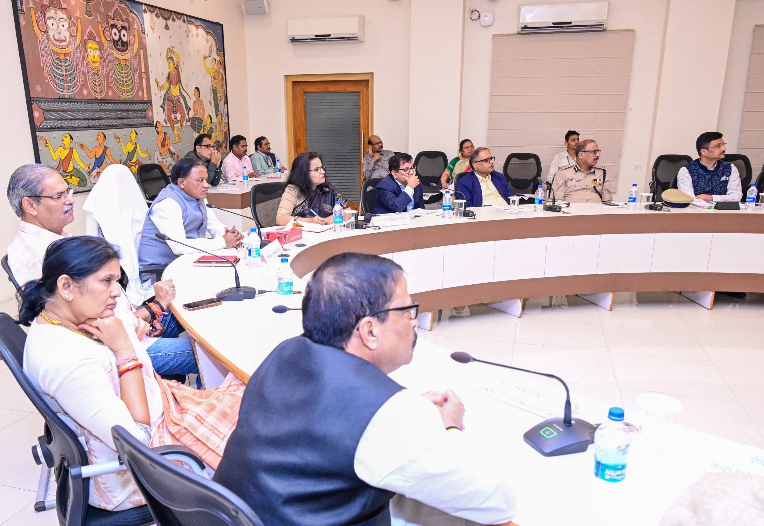 Bhubaneswar News: मुख्यमंत्री ने धान खरीद प्रक्रिया को तेज करने और किसानों की शिकायतों का त्वरित समाधान करने का दिया निर्देश