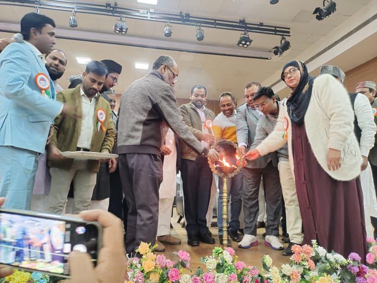 कुछ ऐसा करके दिखा कि खुद खुश हो जाये खुदाः डीएम