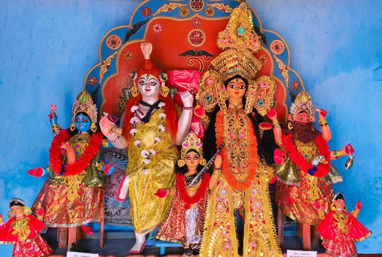 मां अन्नपूर्णा देवी की धूमधाम से की गयी पूजा-अर्चना