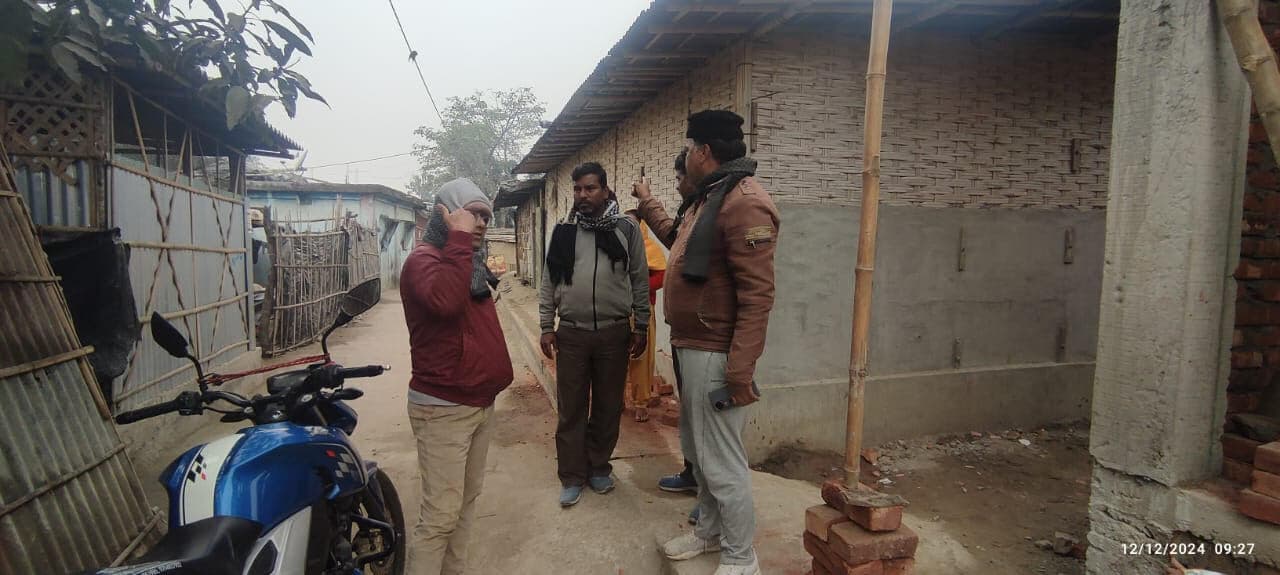 कचरा उठाव कार्य की बीडीओ ने की जांच