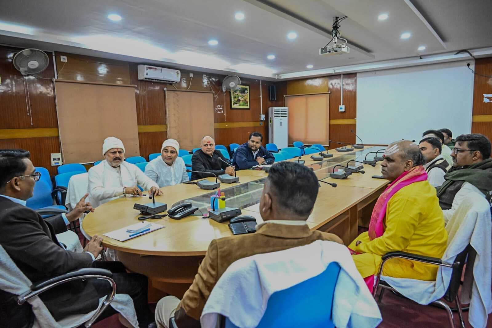 Deoghar News : मुख्यमंत्री के आगमन पर बाबा मंदिर में रहेगी विशेष व्यवस्था