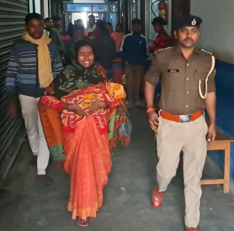 Katihar news : नवजात की मौत के बाद परिजनों से 20 हजार की मांग, नहीं देने पर नवजात का शव देने से किया इंकार