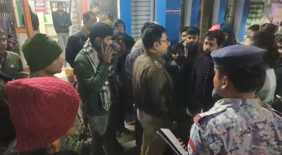 मोरवा में शादी समारोह के दौरान युवक को गोलियों से भूना