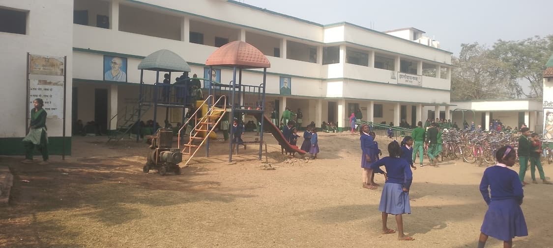 सहायक अध्यापक के भरोसे चल रहा है स्कूलों का पठन-पाठन