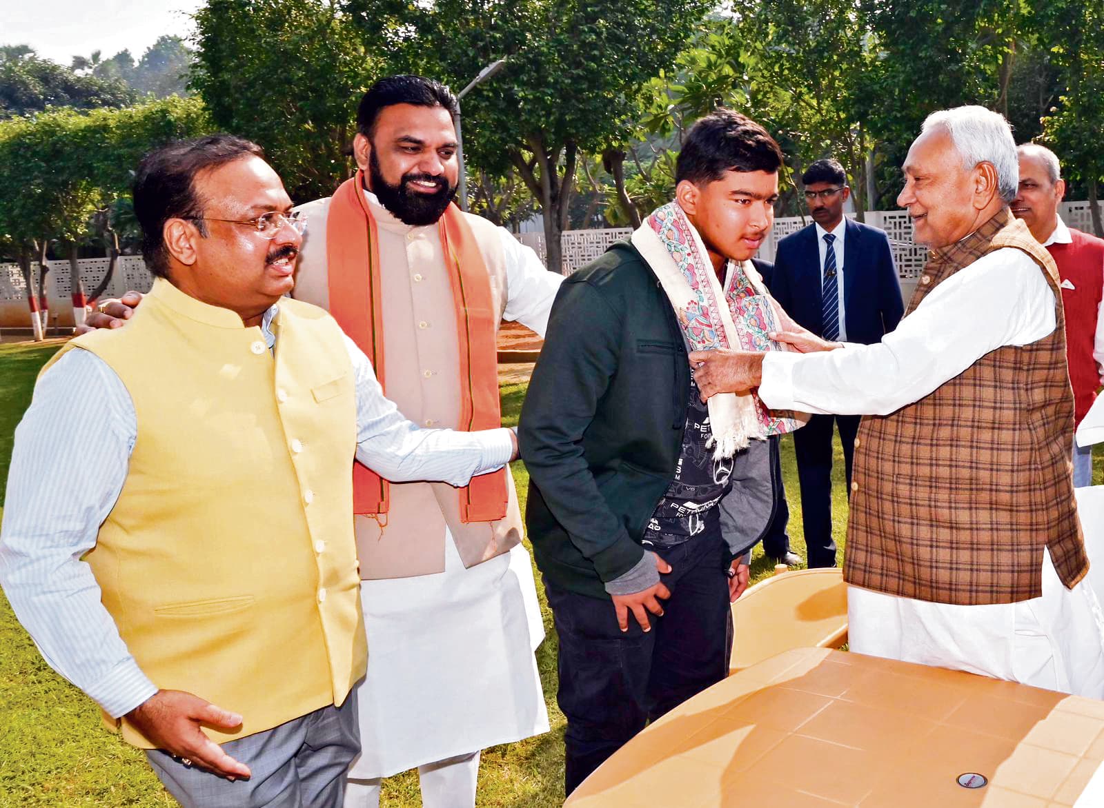 मुख्यमंत्री नीतीश कुमार ने वैभव सूर्यवंशी को किया सम्मानित