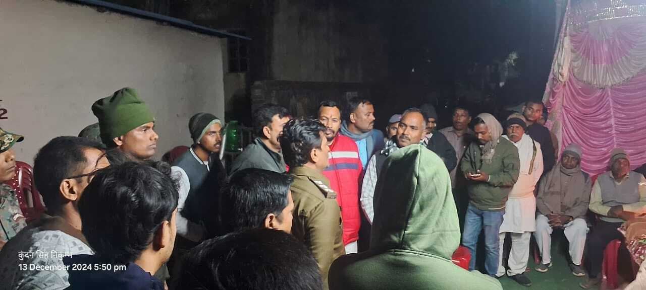 बेटे को न्याय दिलाने सरपंच पिता का अनशन चौथे दिन भी जारी, बिगड़ी हालत