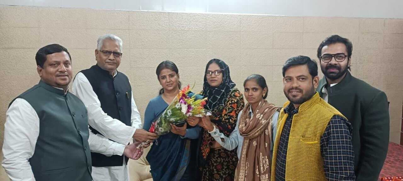 राजद महिला प्रकोष्ठ की प्रदेश अध्यक्ष ने पार्टी पदाधिकारियों के साथ की बैठक