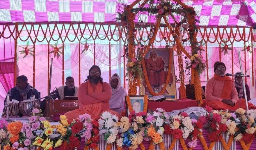 व्यक्ति को जीवन में पाप से बचना चाहिए : स्वामी रघुनंदन बाबा